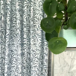 Badeforhæng m/ blade William Morris Hvid