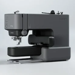 Brother SKiTCH PP1 Broderimaskine sampak med 40 spoler broderitråd
