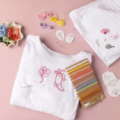 DIY Kit Broderi, 2 t-shirt, hvid