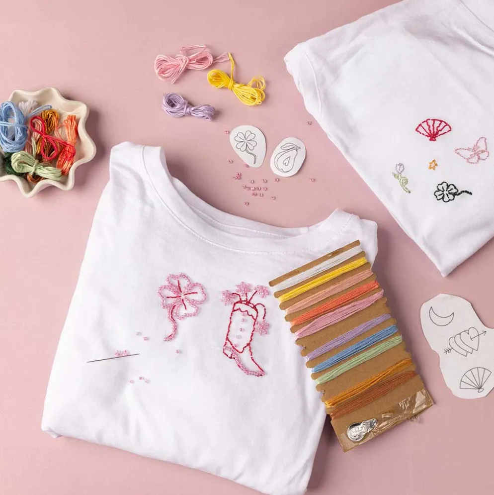 DIY Kit Broderi, 2 t-shirt, hvid