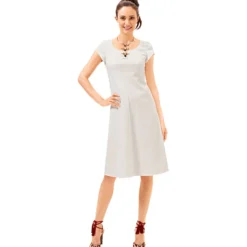 Kjole/bluse Burda 6685 str. 32-44