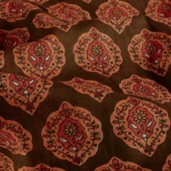 Let voile m/abstrakt batikprint Brun