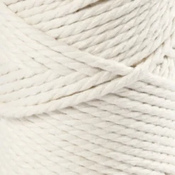 Macramé reb 55 m, 4 mm, 330g Råhvid
