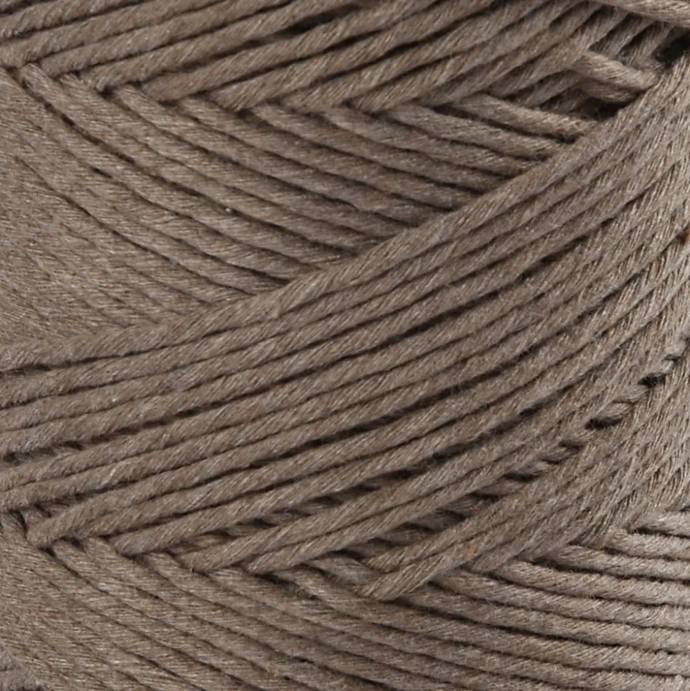 Macramé snor, Mørk sand, L: 198 m, diam. 2 mm, 330 g/ 1 rl.
