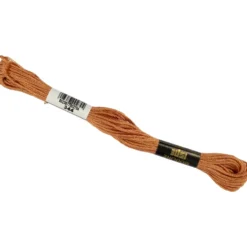 Mouline Ispe Broderigarn, Støvet laks