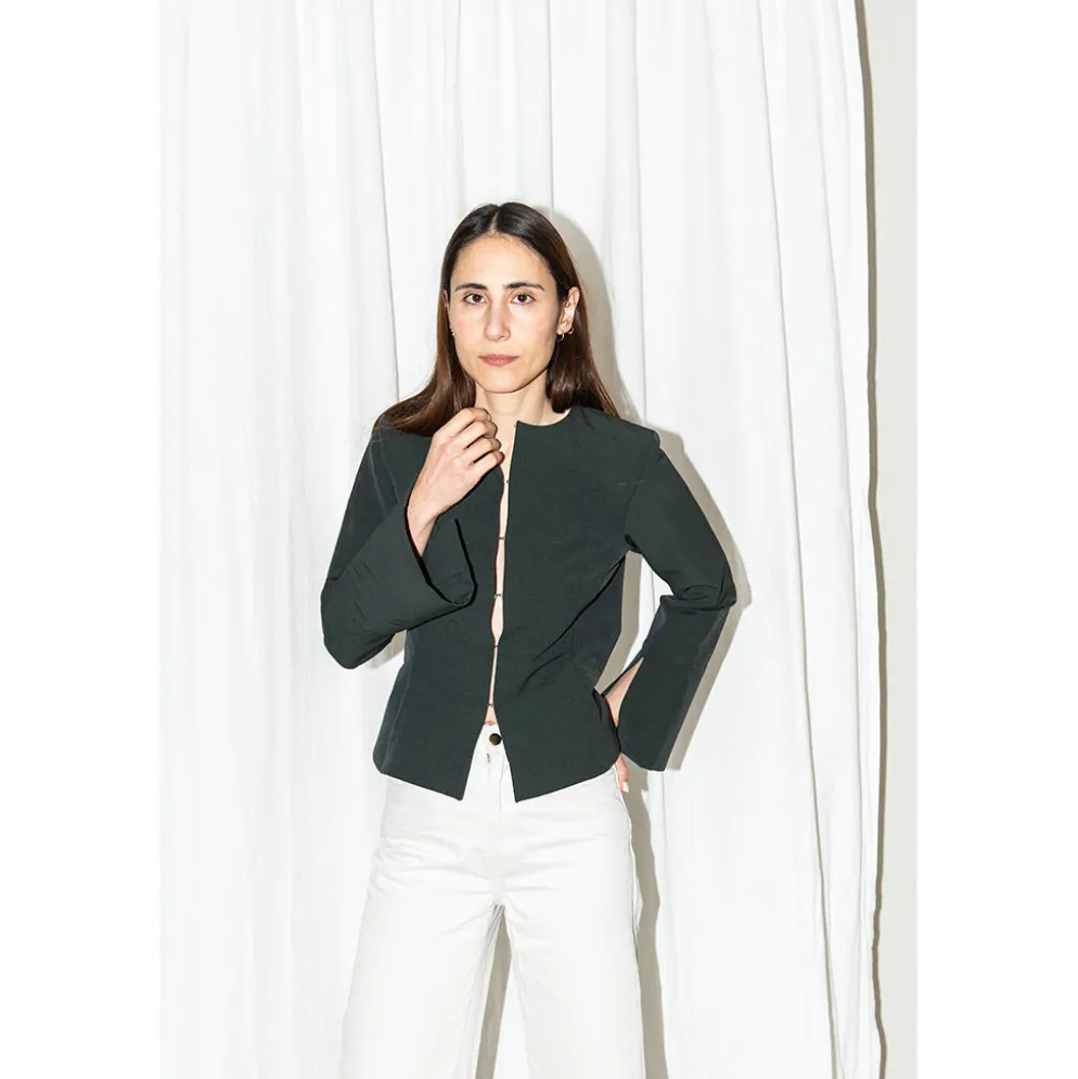 Puff and Pencil Silhouette blouse + trumpet sleeves str. XXS-XXL
