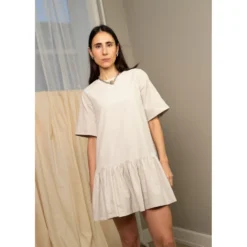 Ruffle Dress + big sleeves