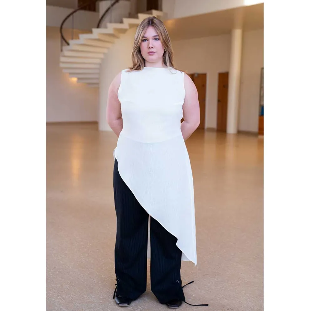 Slash Dress w Cap Sleeves