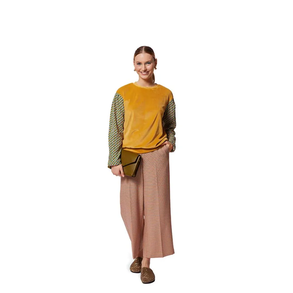 Sweatshirt Burda 5650 str. 34-44