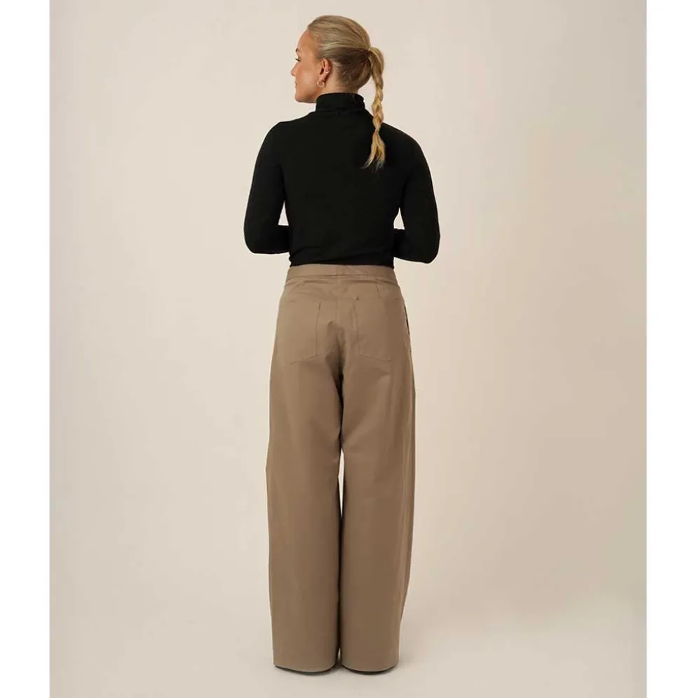 WBM Bermuda pants and shorts str. 30-54