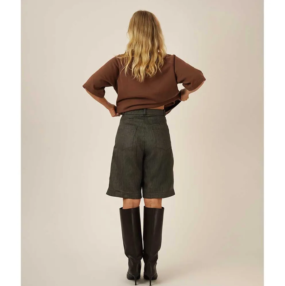 WBM Bermuda pants and shorts str. 30-54