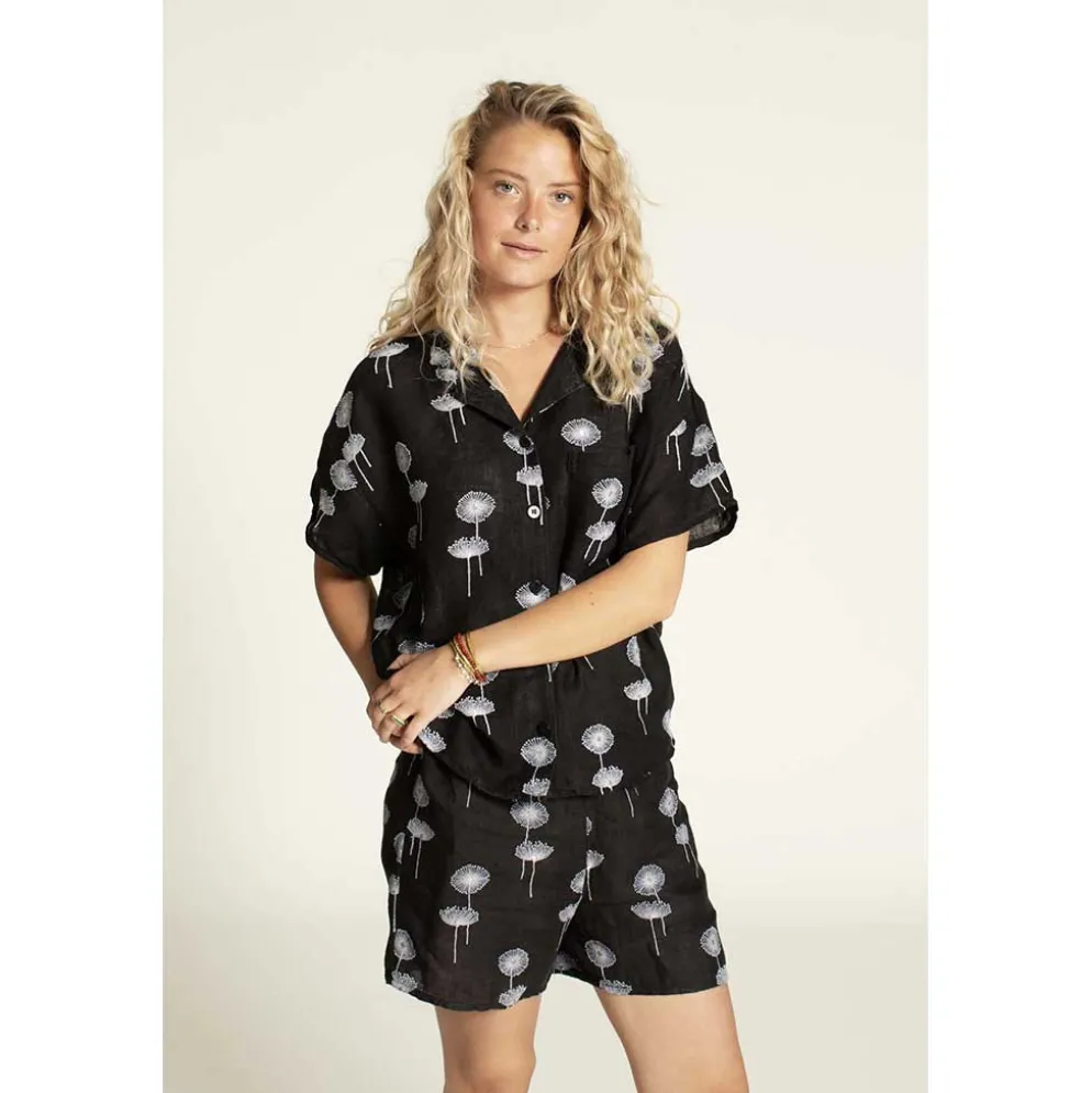 WBM Camp shirt and shorts str. 30 – 54