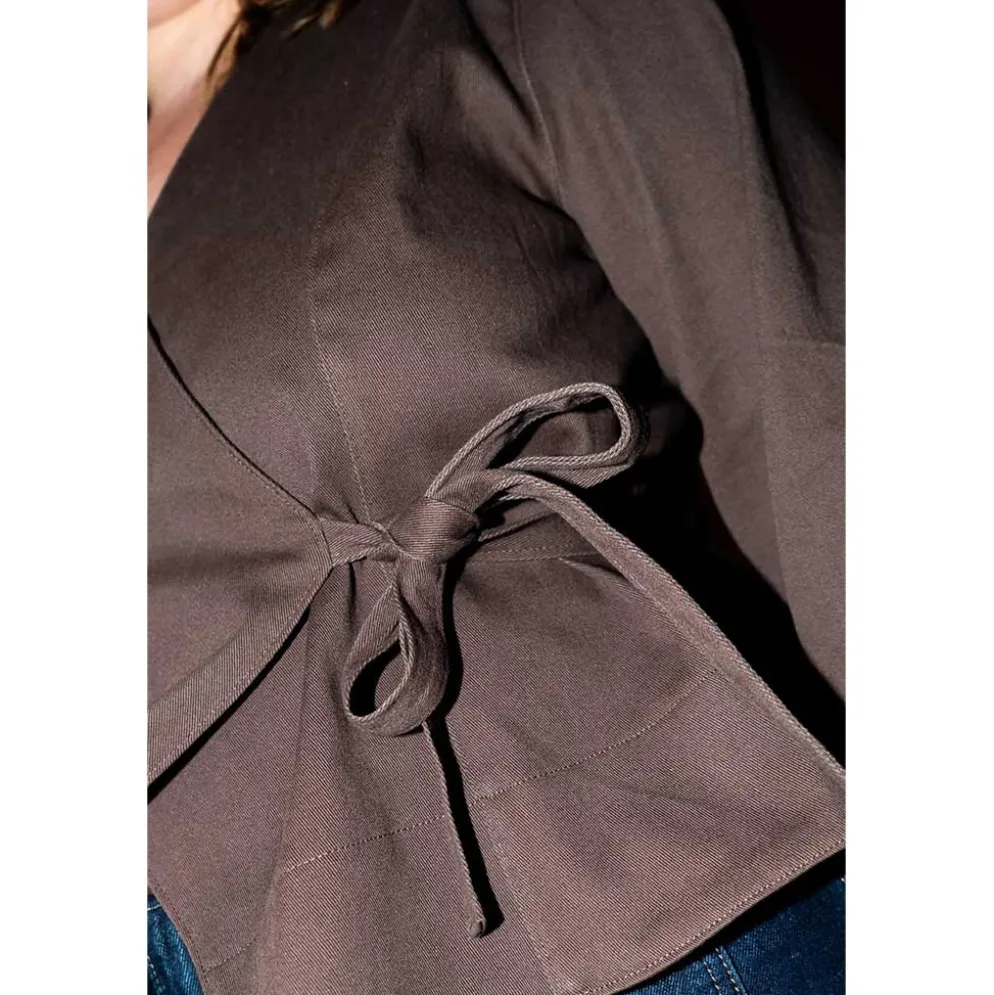 Wrap Blouse w. straight sleeve